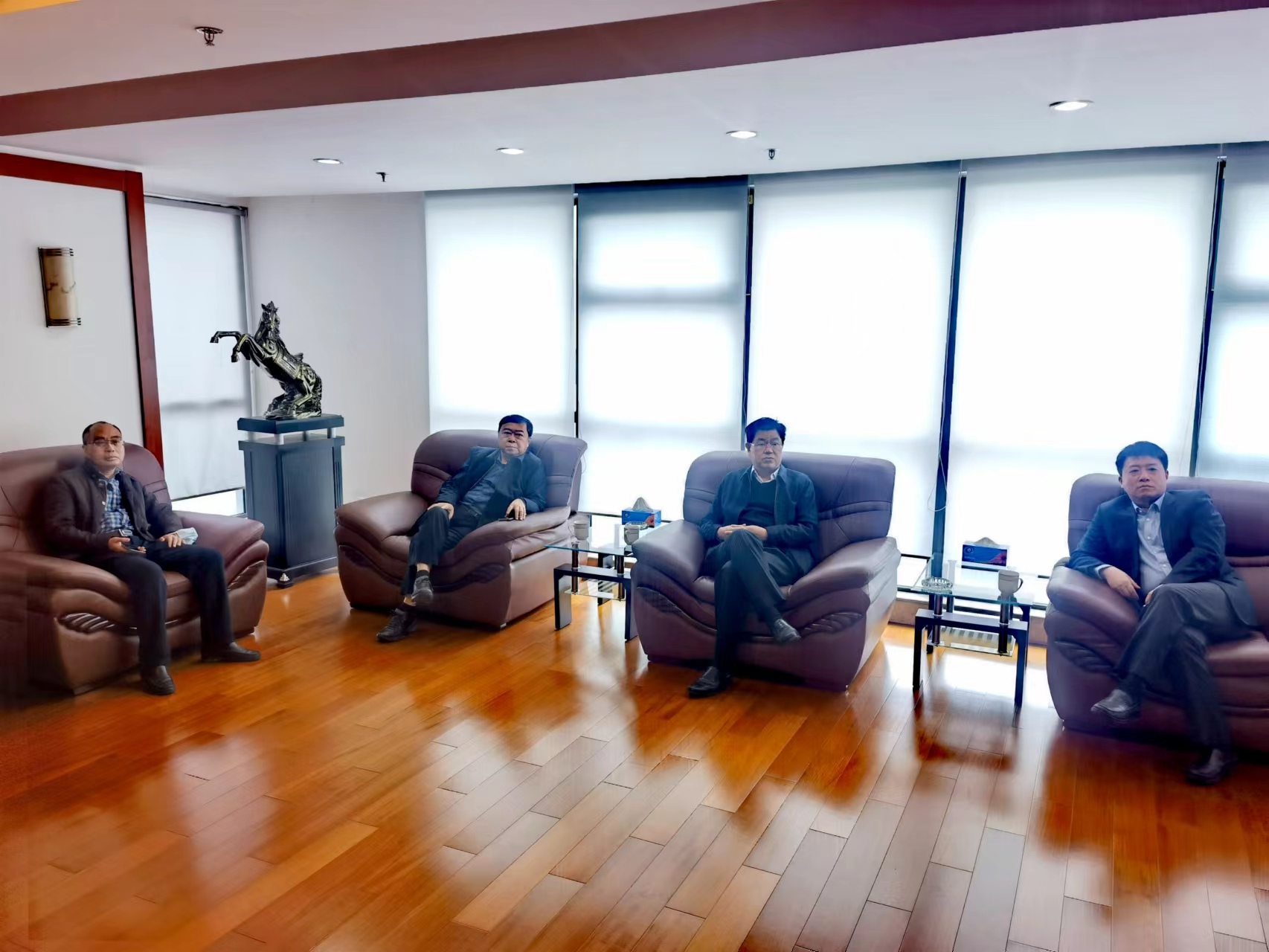 1679453717501079.jpg 1679283419413240.jpg