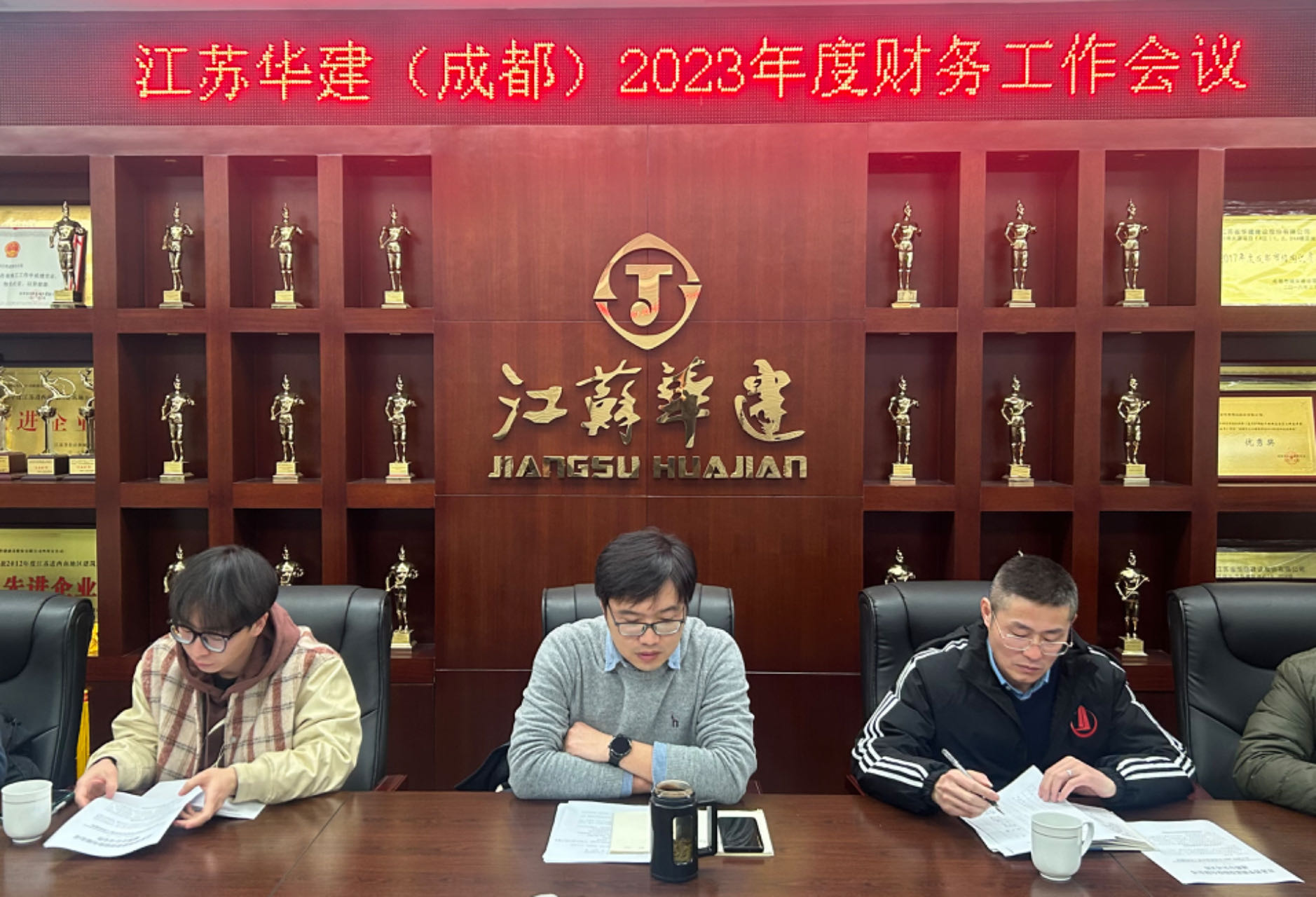 1703818318708955.jpg 1703818318708955.jpg